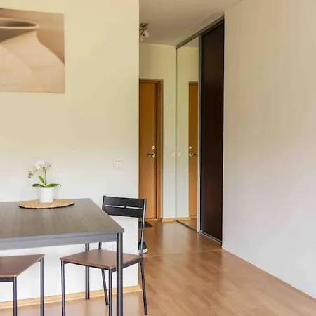 Parnu Hirvela 5 *