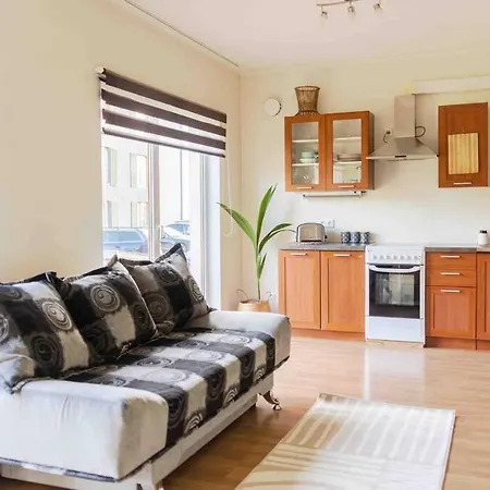 Parnu Hirvela 5 * Sauga